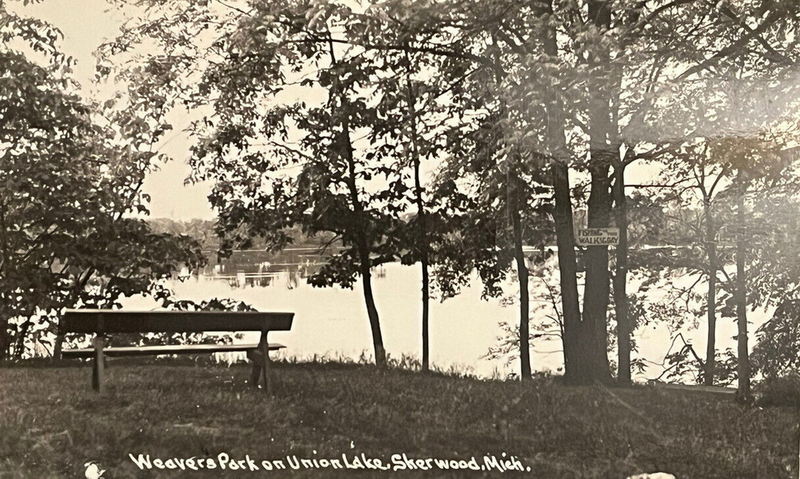 Weavers Park - Vintage Postcard